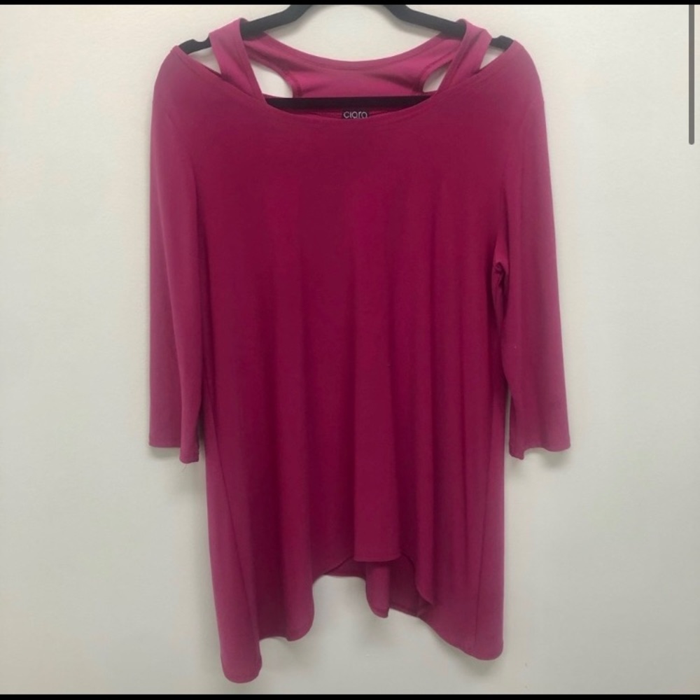Captivating Ciara Sun Woo cold shoulder tunic top
